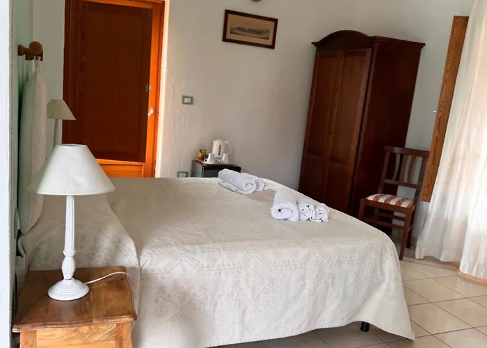 Il Giardino Di Alice Bed & Breakfast *